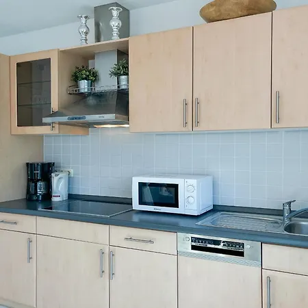 Waterkant 01 - Muschel Boltenhagen (Ostseebad)