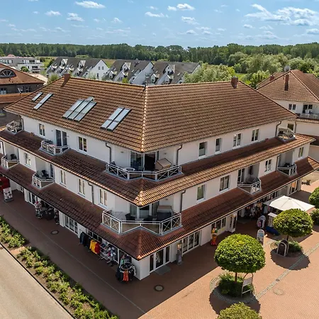 Waterkant 01 - Muschel Boltenhagen (Ostseebad)